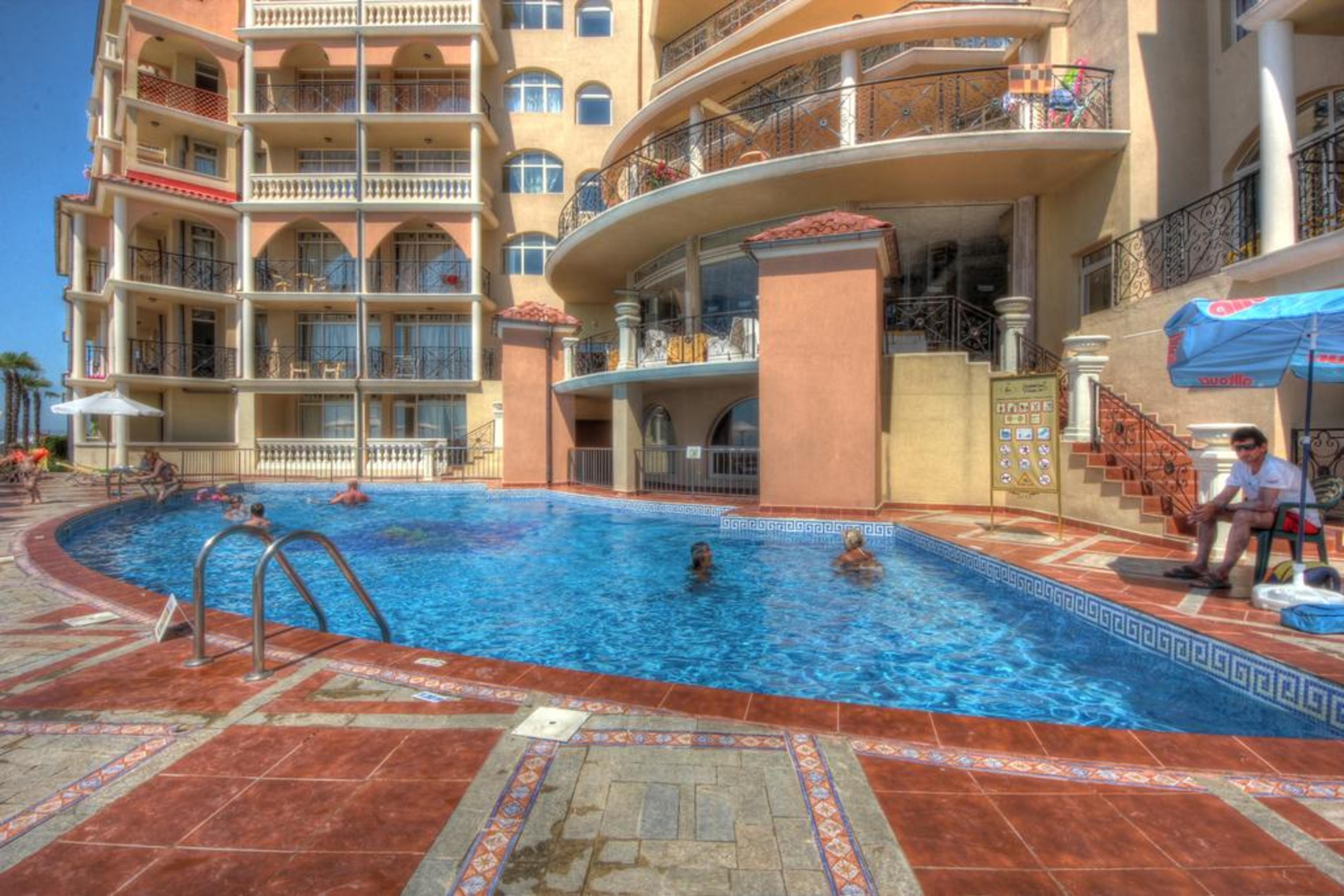 Atrium Beach Hotel 埃勒尼特 外观 照片