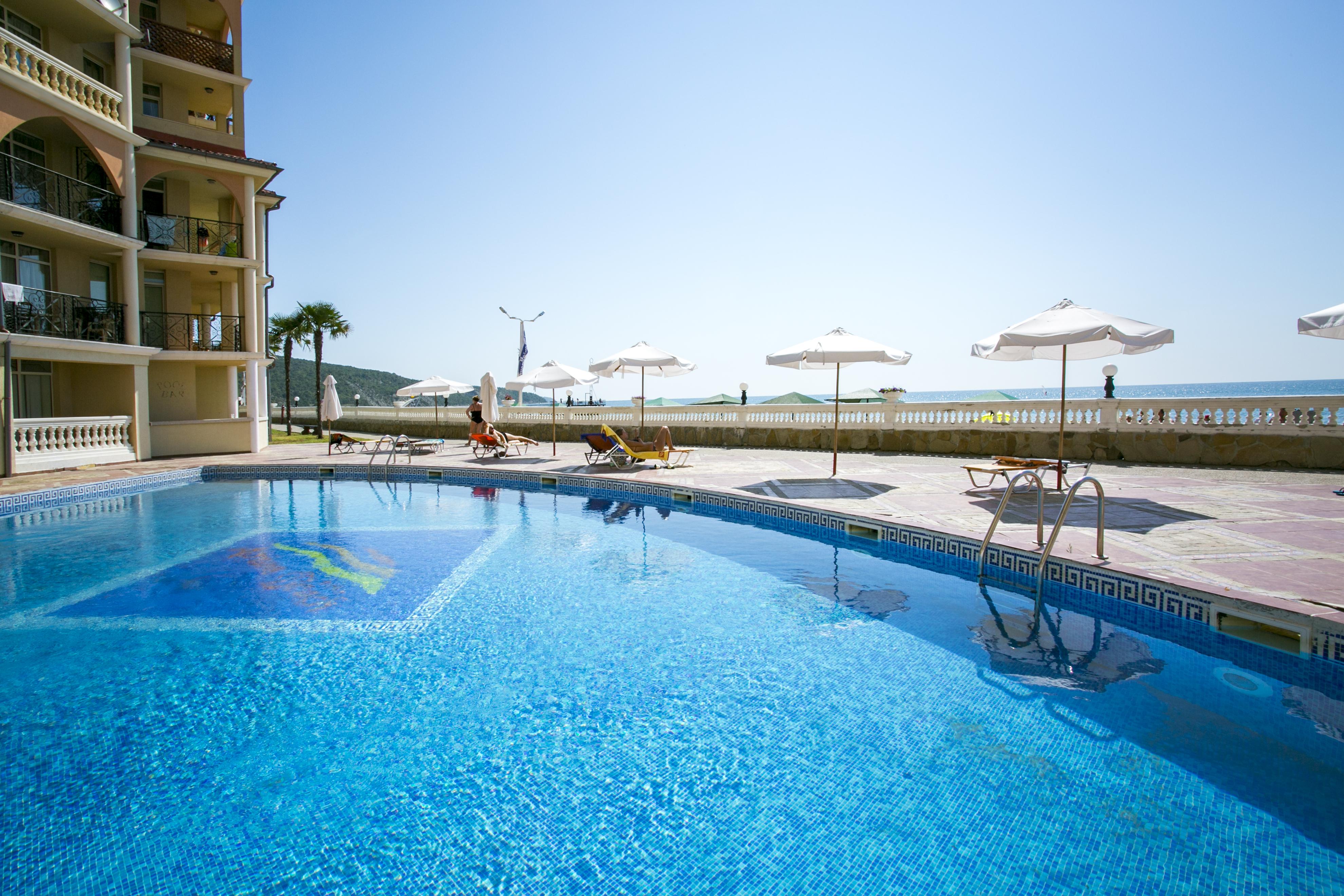 Atrium Beach Hotel 埃勒尼特 外观 照片