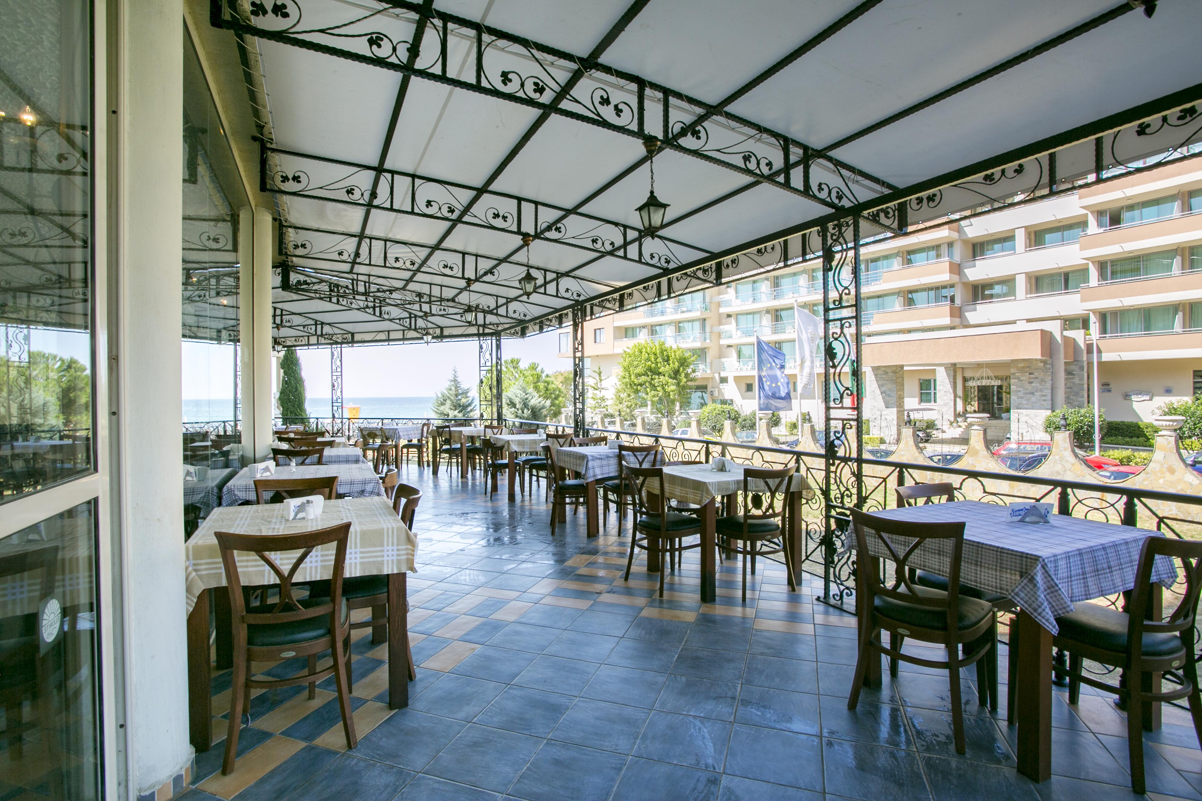 Atrium Beach Hotel 埃勒尼特 外观 照片